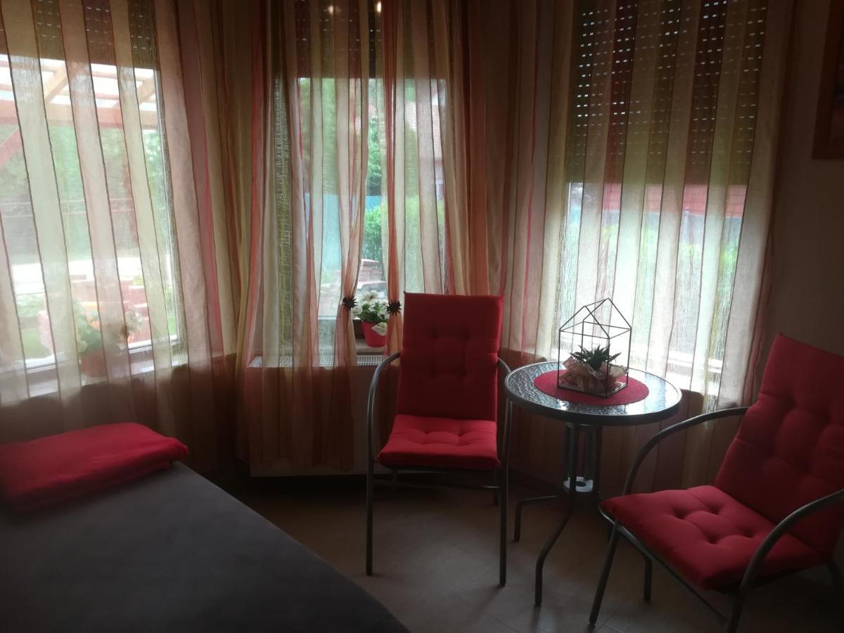 Betty Apartman Balatonfuzfo Ngoại thất bức ảnh